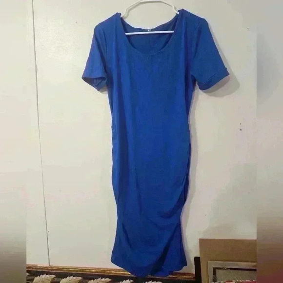 Amazon Dresses & Skirts - Ruched side fitted midi dress!